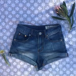 Indigo Rein Jean Shorts!